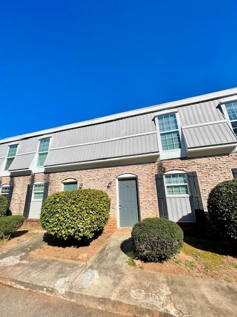 Floor Plan - 2BR/1.0BA