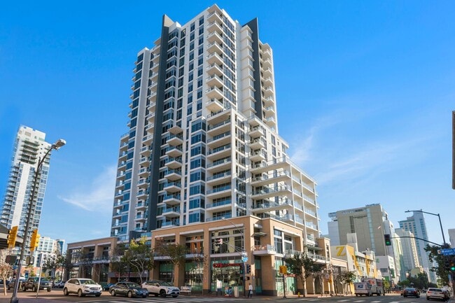 Building Photo - Stunning East Village 2-Bedroom at Alta! Available Now! Small Pet OK! Unit 1008R
