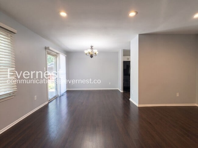 Photo - 5302 Greenough Pl