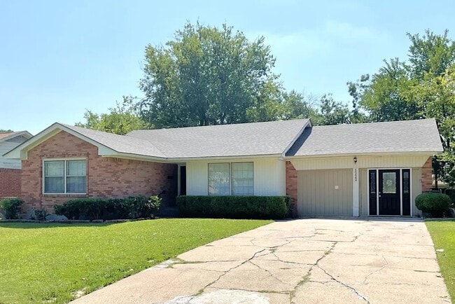 Photo - 1222 McDonald Dr