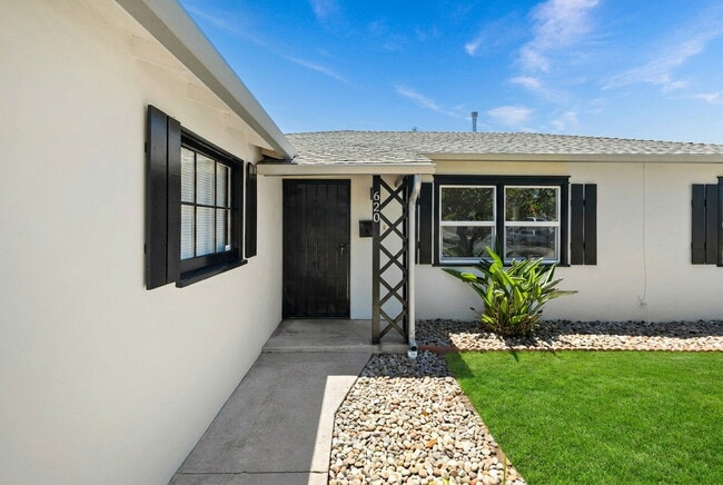 Photo - A 3 BR House with a big backyard? Yes please!