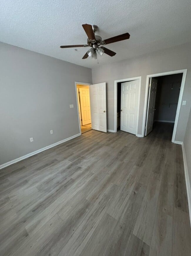 Photo - Condo for rent in Windsor Mill!