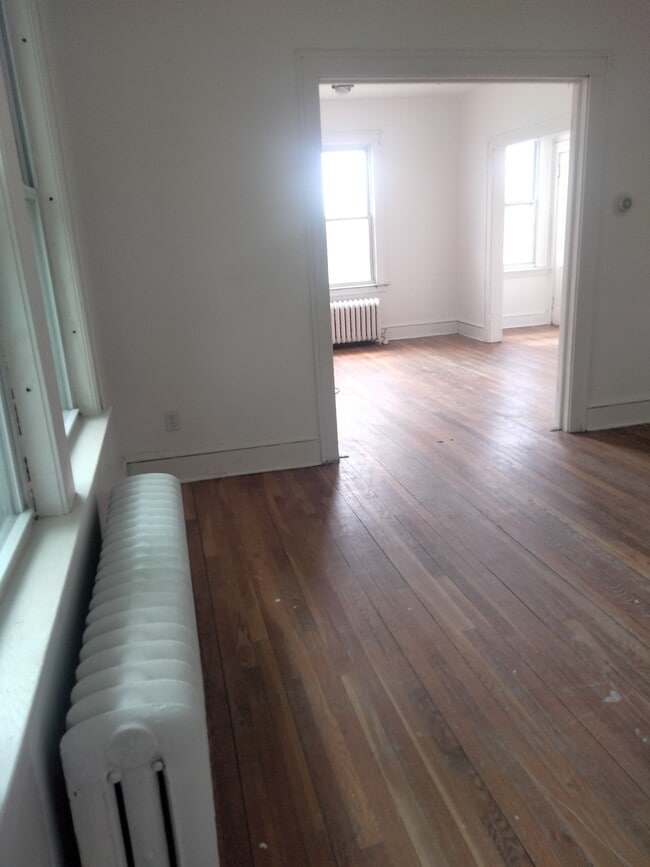 Sala de estar - 78 Governor St Unidad 2 bedroom