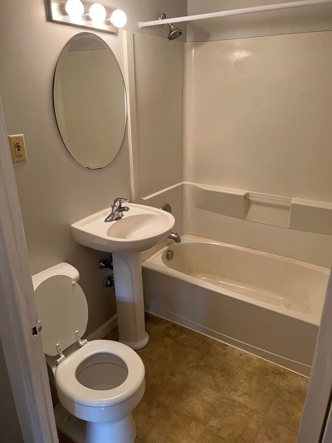 Photo - 115 Norwood St