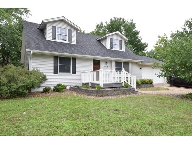 Photo - 11420 Terrace Rd NE House