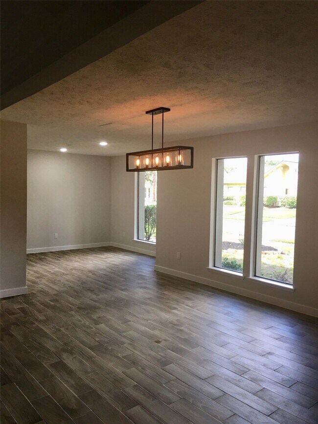 Photo - 21415 Park Willow Dr