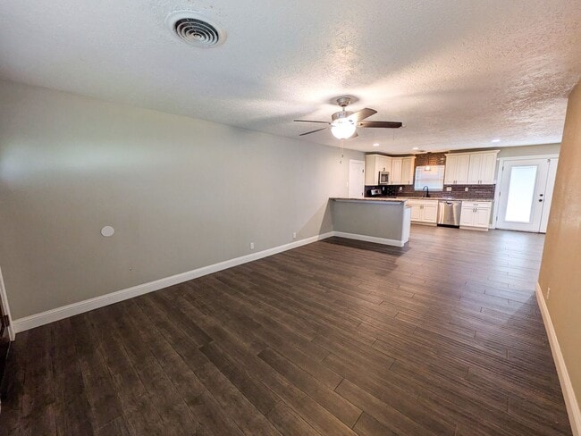 Photo - 5110 Laurel Ave