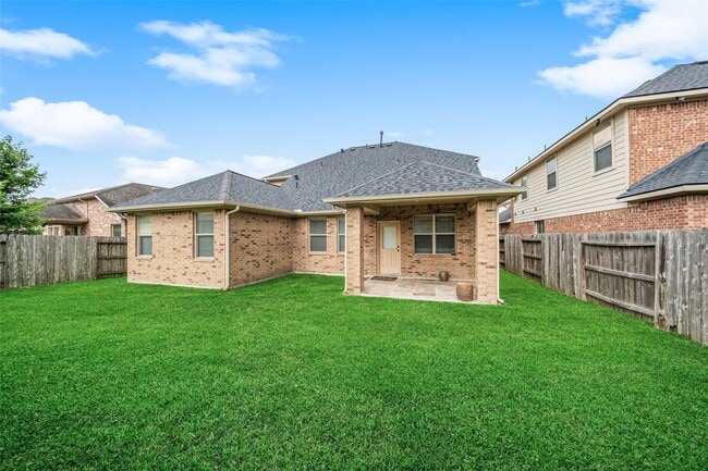 Building Photo - 14818 Fall Creek Preserve Dr