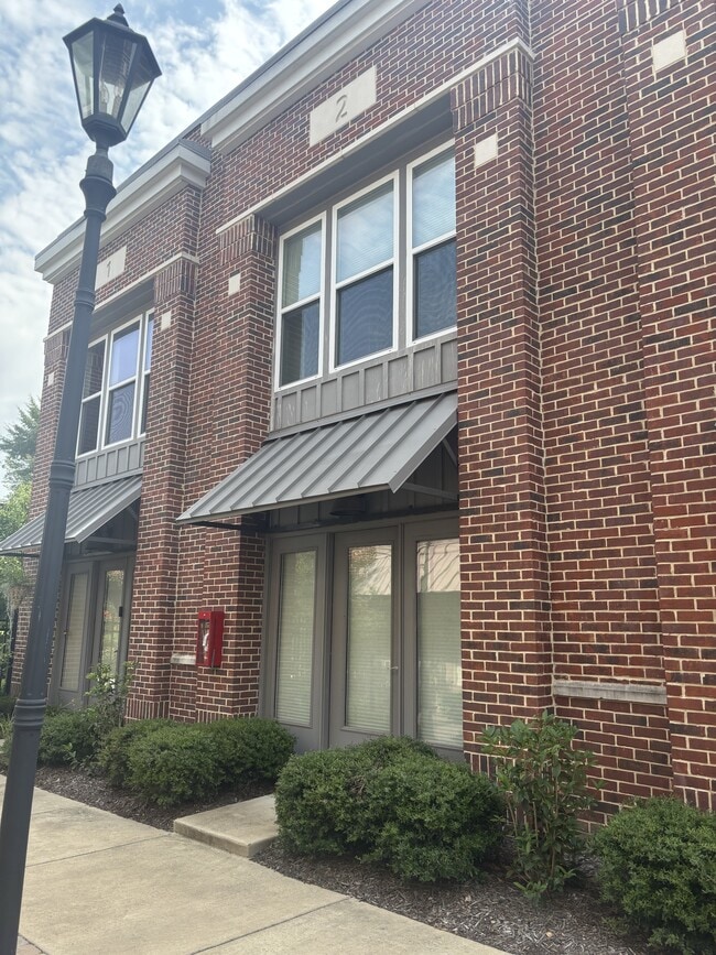 Photo - 1625 Monroe Ave