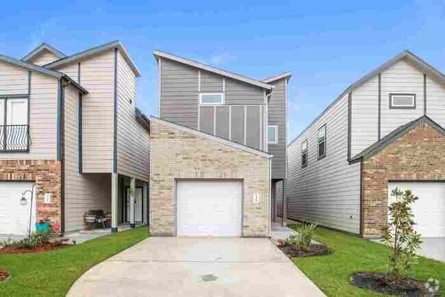 Building Photo - 15325 Estrella Rd E Rental