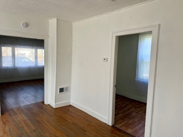 Photo - 117 Farmer St Unit 117 Farmer Front