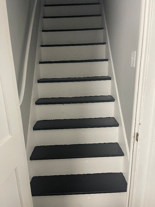 Building Photo - 595 William St