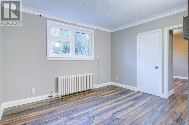 Photo - 238 Glebemount Ave