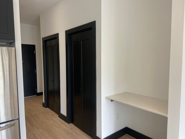 Photo - Stylish Studio Apartment | Watermark, Down... Unidad 322