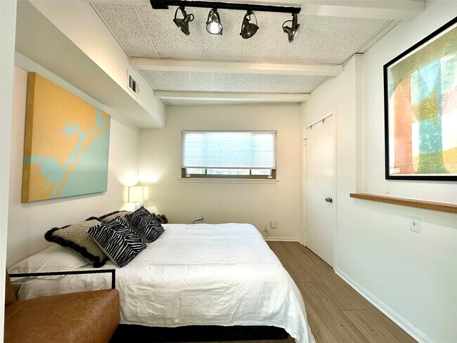 Photo - 4723 Aftonshire Dr Unidad 15