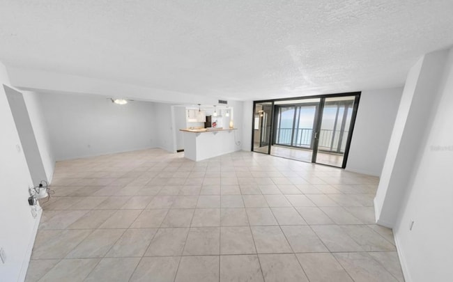 Building Photo - 3003 S Atlantic Ave Rental