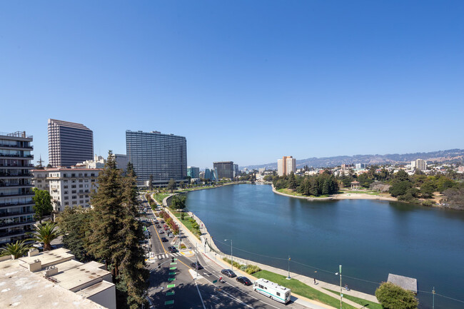 The Lake Merritt - The Lake Merritt Apartments