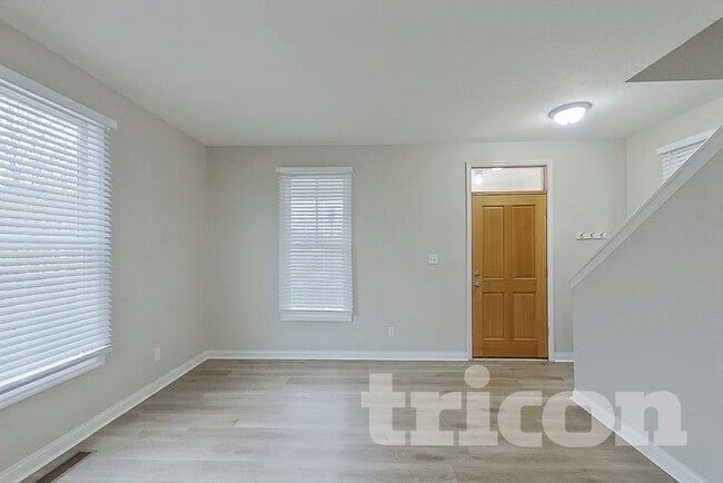 Photo - 3301 N Mester St