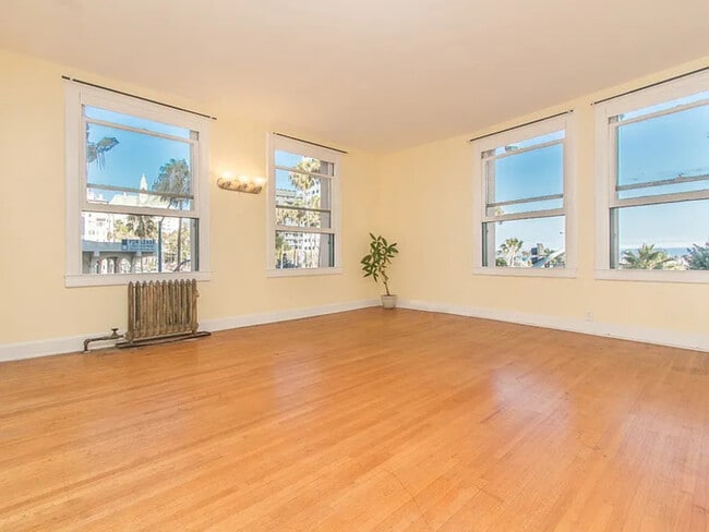 455 E Ocean Blvd Unit 201