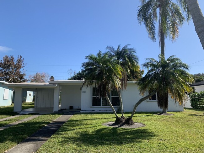 Close to Tarpon Bay in Sandpiper area of P... - Close to Tarpon Bay in Sandpiper area of P... House