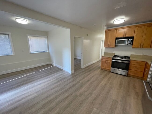 Photo - 1946 E 20th St Unit 1944 E 20th St