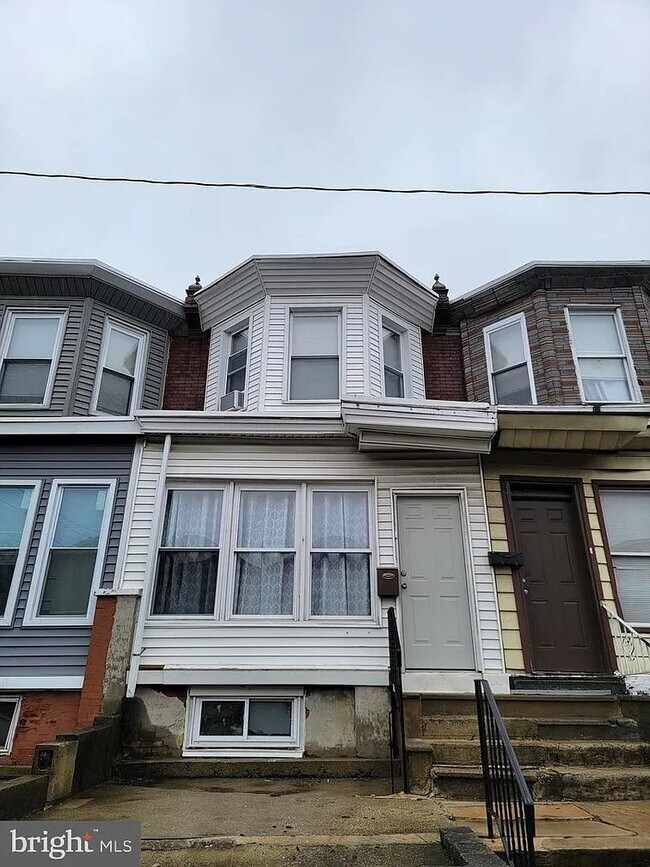 Photo - 5704 Belmar St