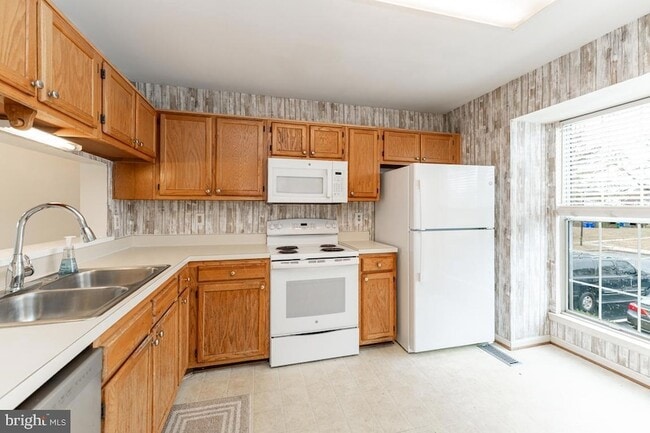 Photo - 11308 Golden Eagle Pl