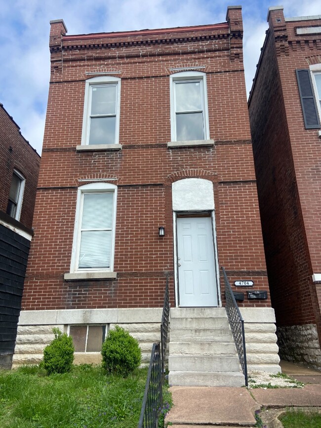 Building Photo - 4704 Michigan Ave Rental