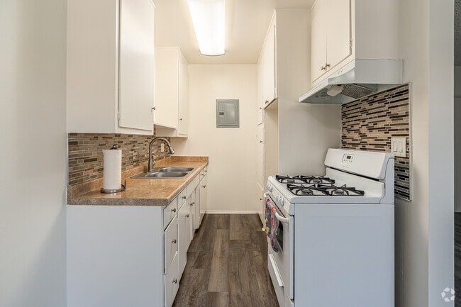 1 habitación, 1 baño - 650 pies cuadrados - Cocina