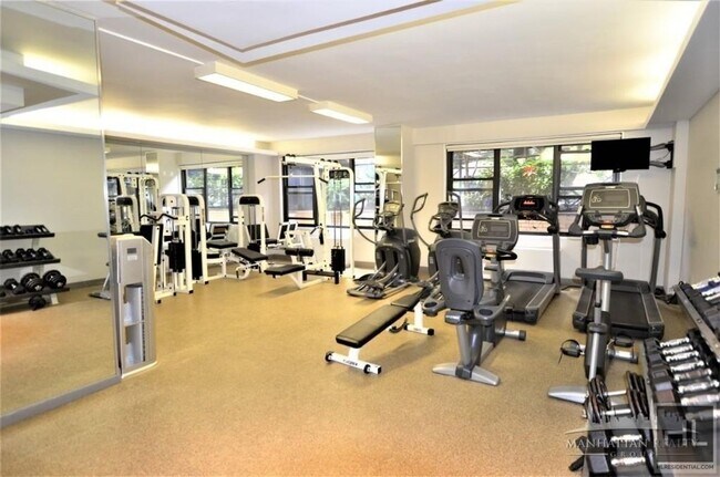 Photo - EAST 49 STREET Unit 5F