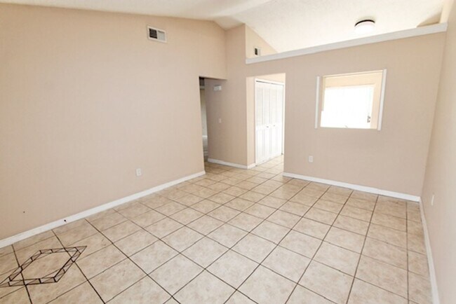 Photo - Orlando - 2 Bedroom, 2 Bathroom - $1,645.00