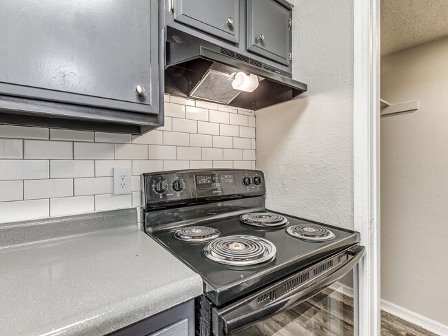 Putnam Green - Kitchen
