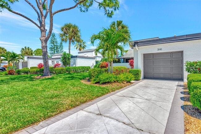 3141 Heatherwood Ln