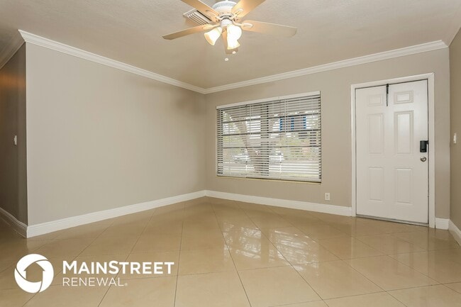 Photo - 6461 SW 16th Ct