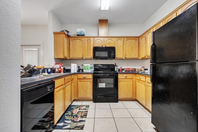 Photo - 829 Dent St House