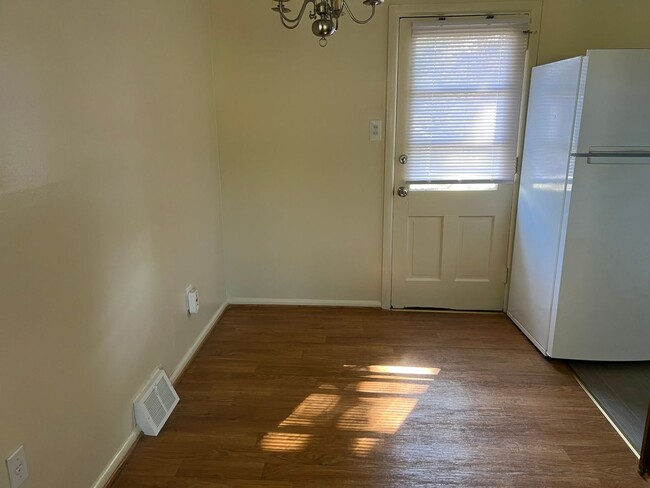 Photo - Spacious Home , Great Location
