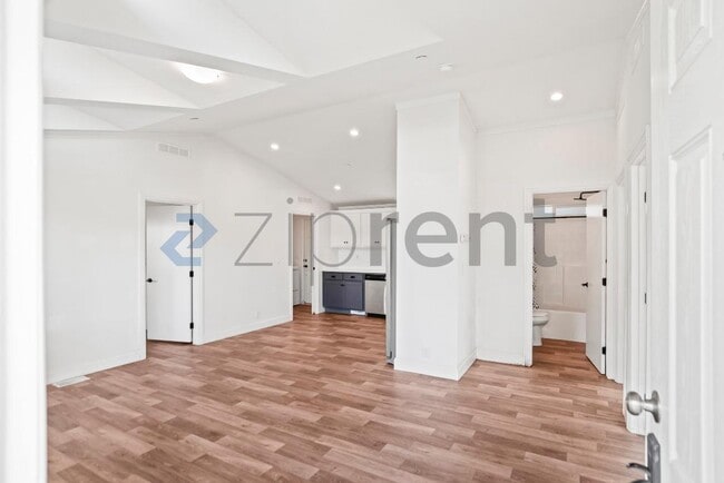 Photo - 2838 Romagnolo St