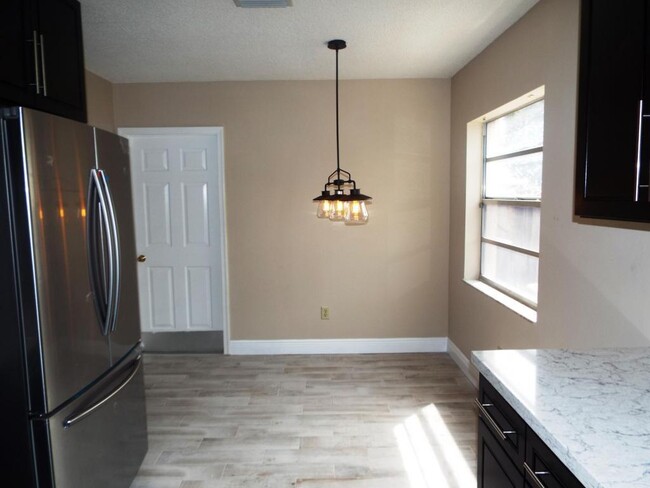 Photo - 1268 Pinetta Cir