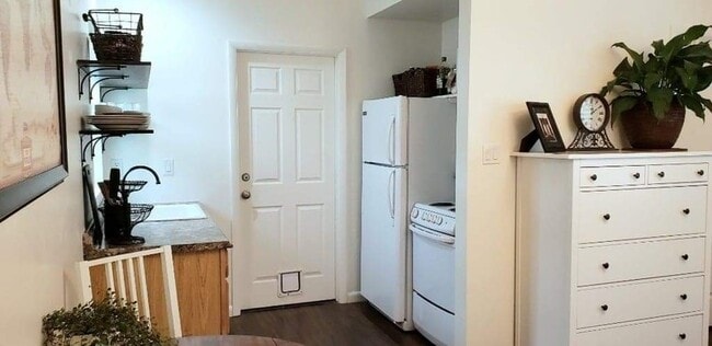 Photo - 3805 S 400 E