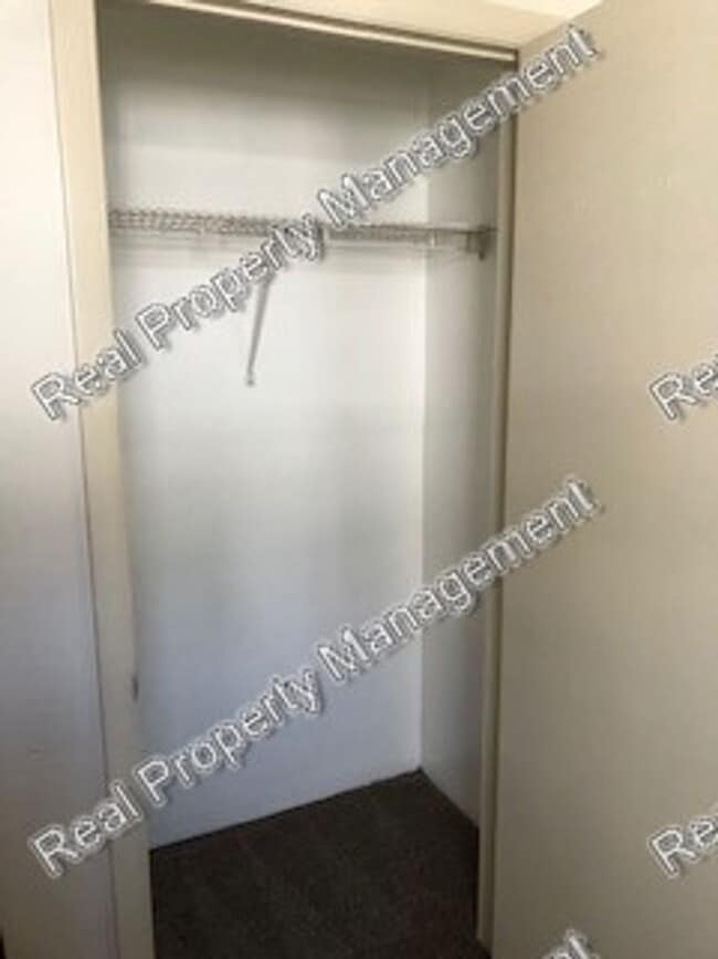 Photo - One Bedroom Main Floor Apartment