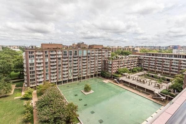 Building Photo - 560 N Street SW Unit N615