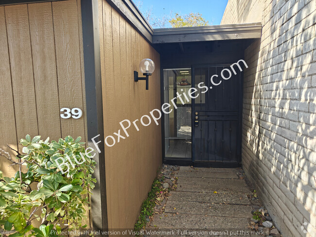 Building Photo - This a wounderful home for you! Unit 39