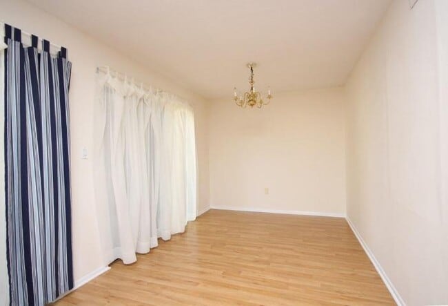 Photo - 5 Hidden Cove Cir