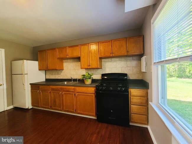 Photo - 8401 Pioneer Dr