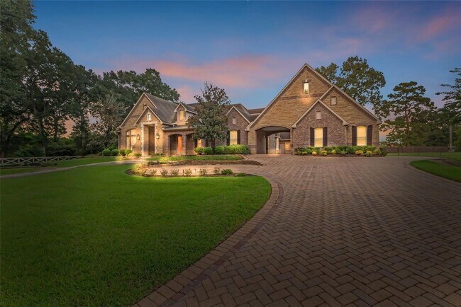 Photo - 19309 Whispering Grove E