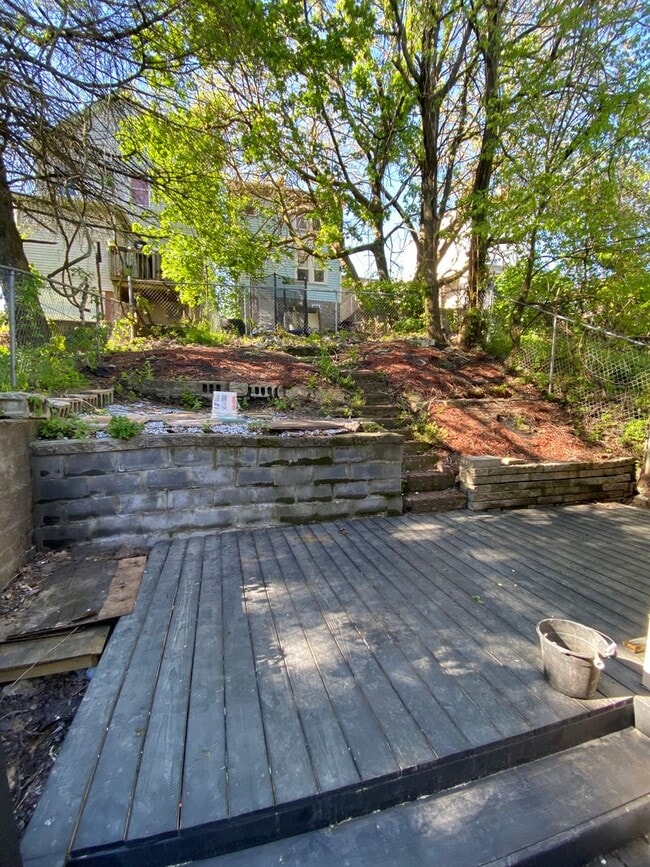 Photo - 978 Manton Wy