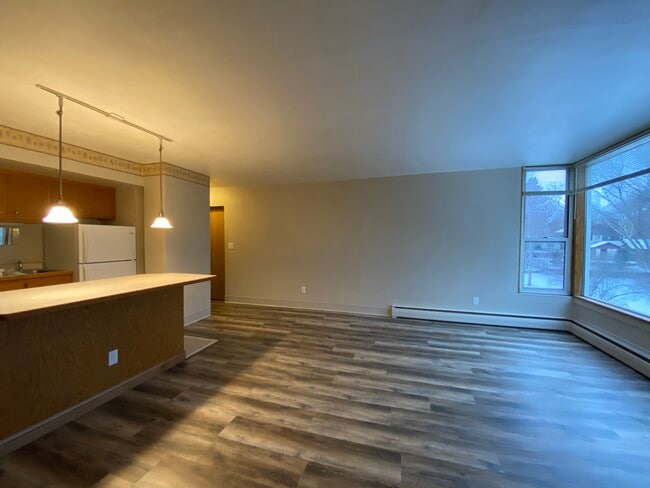 Photo - 405 10th Ave N Unit 305