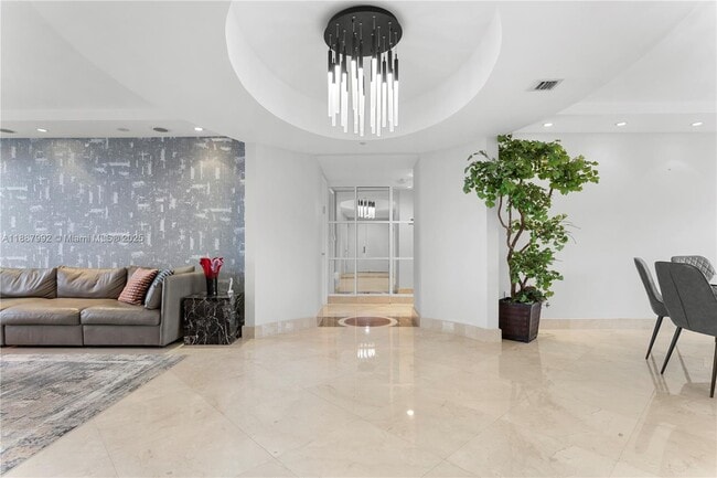 Building Photo - 19111 Collins Ave Unit 604