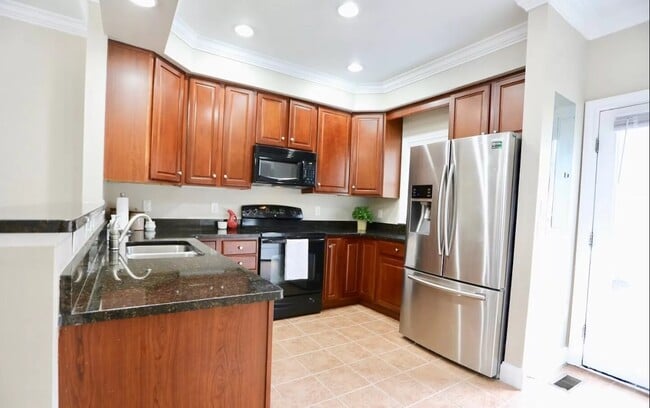 Photo - 250 E Delaware Ave