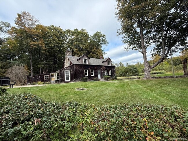 Building Photo - 241 White Bridge Rd